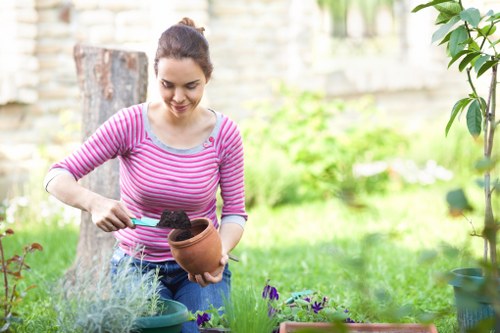 Structured response to a service complaint in gardening